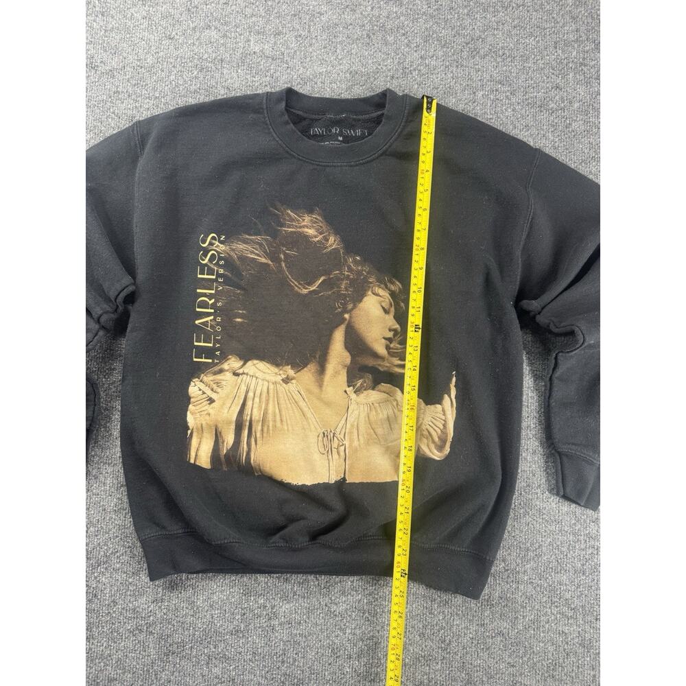 Taylor Swift Fearless Taylor’s Version Crewneck S… - image 4